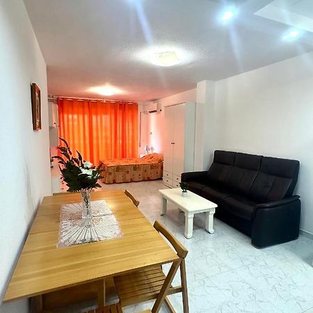 Estudio A 1 Minuto De La Playa Appartement Torrevieja Buitenkant foto