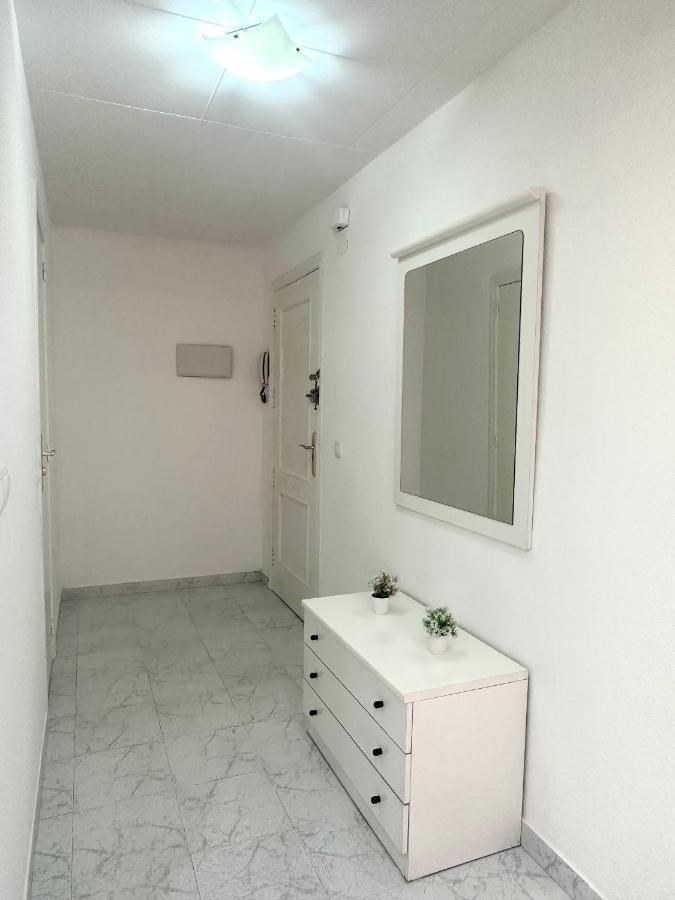 Estudio A 1 Minuto De La Playa Appartement Torrevieja Buitenkant foto