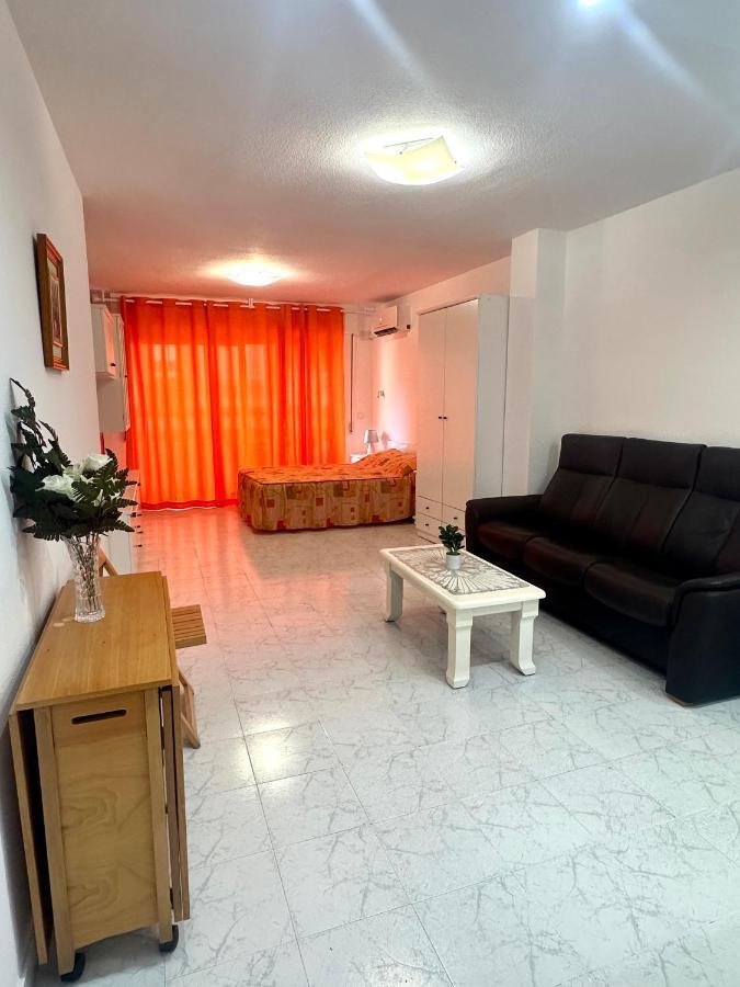 Estudio A 1 Minuto De La Playa Appartement Torrevieja Buitenkant foto
